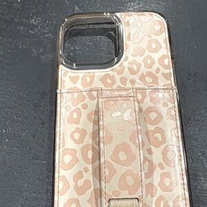 Chic Leopard Print Phone Case - Cream and Tan